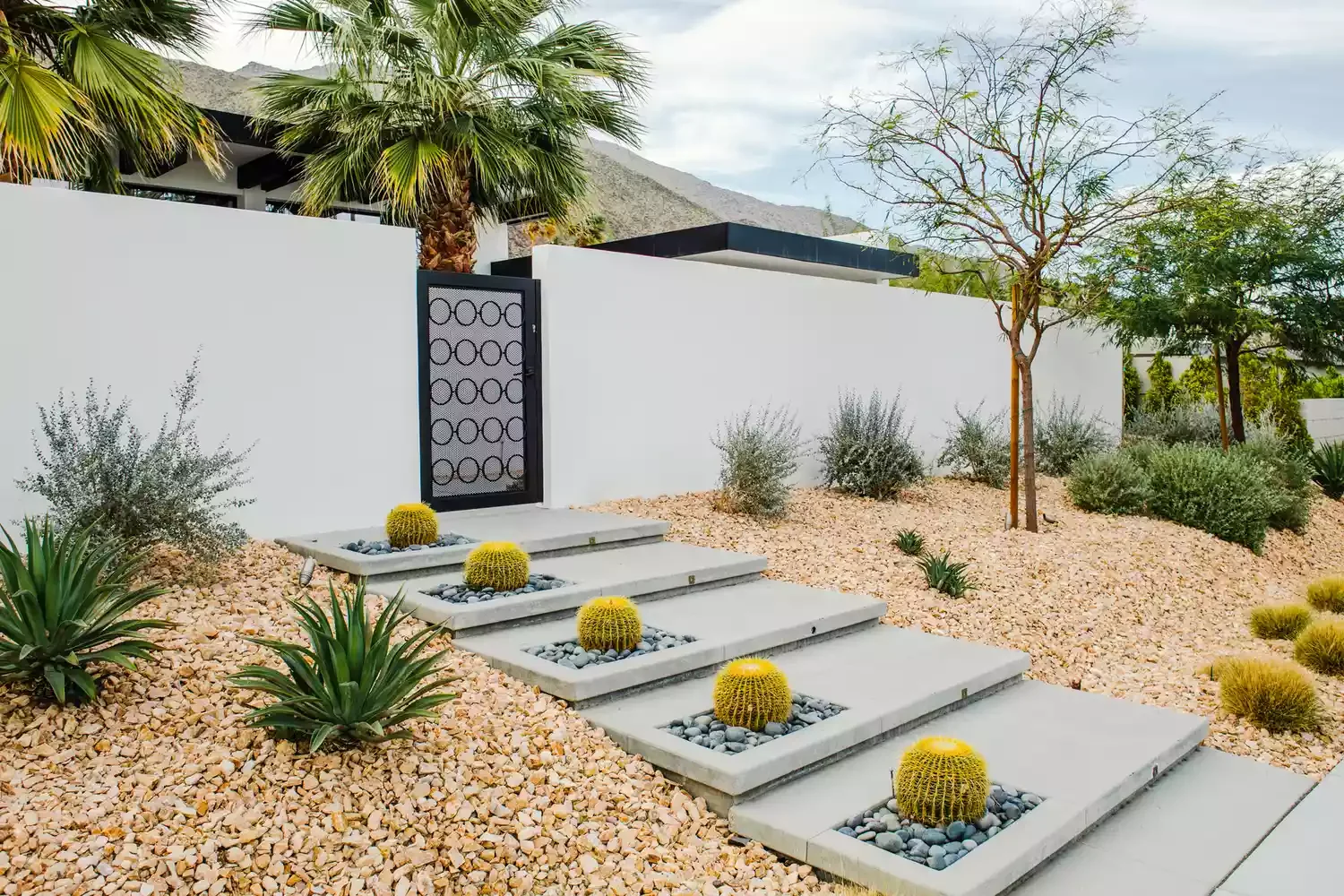 14 Creative Gravel Garden Ideas for a Beautiful Water-Smart Landscape Entryway Steps