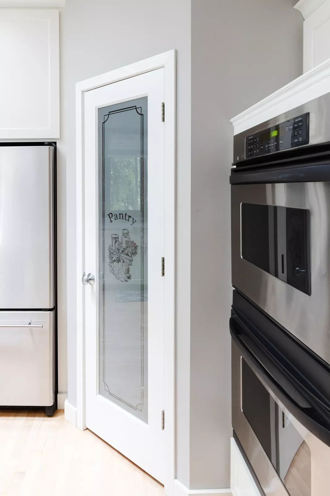 29 Pantry Door Ideas That'll Make You Want to Redesign Everything Etched Opaque Glass Door