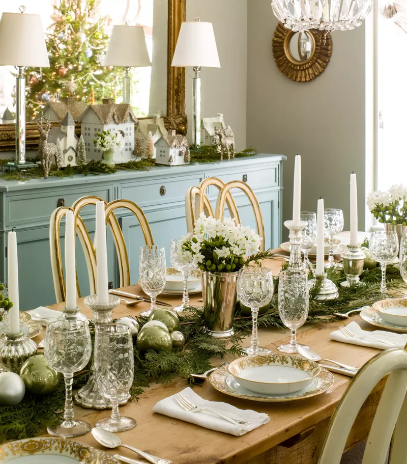 Extended Christmas Centerpiece