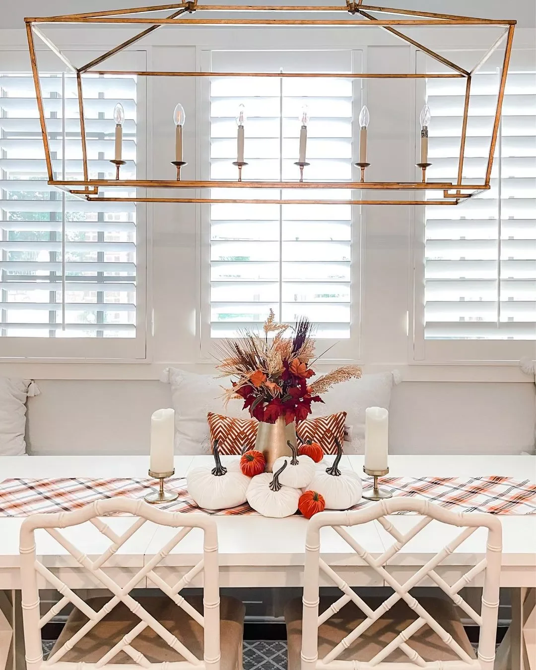 62 Stunning Thanksgiving Table Ideas That Will Wow Your Guests 33 Fall Plaid Table Runner