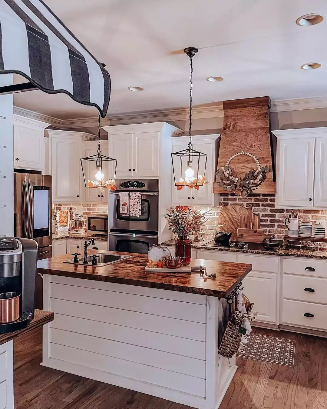 101 Kitchen Island Ideas That Will Transform Your Cooking Space 41 Farmhouse Charm Kitchen Island replace link