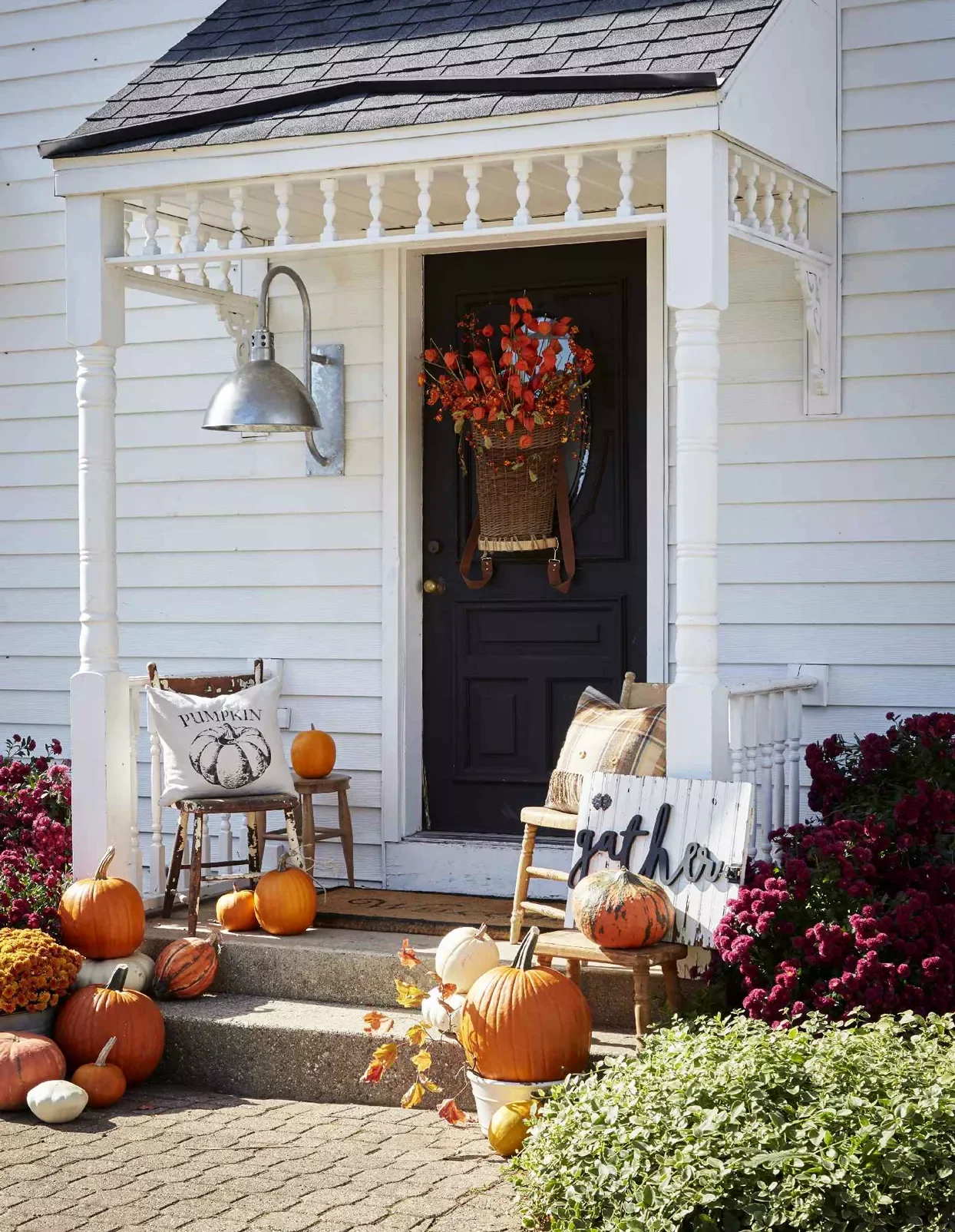 31 Spooky Halloween Front Porch Decorating Ideas for Fall 10 Farmhouse Front Porch