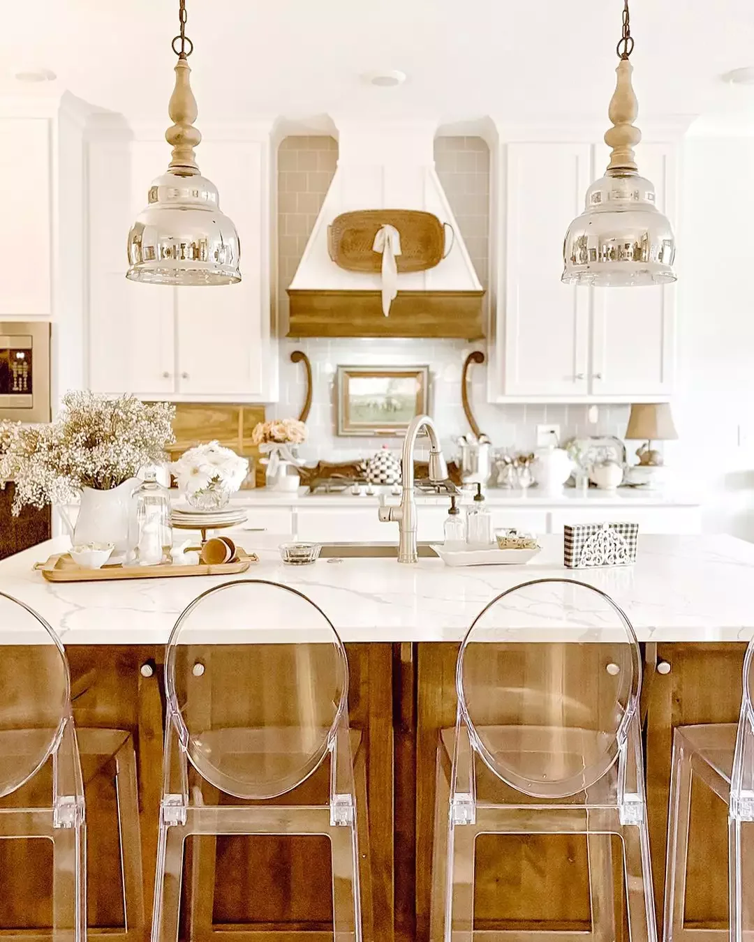 68 Charming Farmhouse Kitchen Ideas That Never Go Out of Style Farmhouse Kitchen With Modern Flair