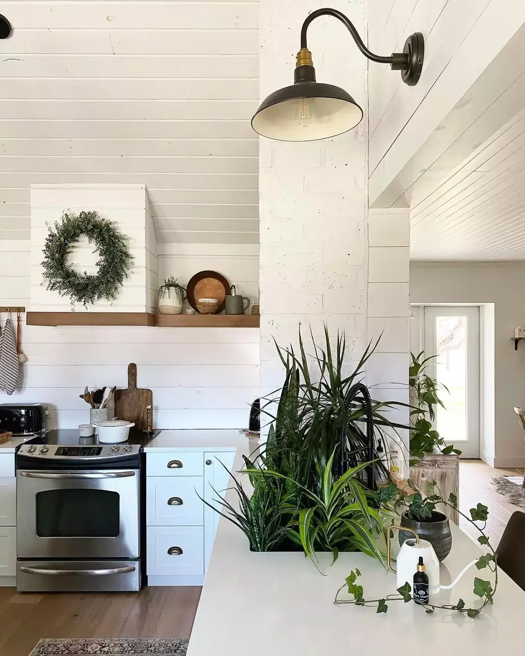 68 Charming Farmhouse Kitchen Ideas That Never Go Out of Style Farmhouse Kitchen With Simple Lighting