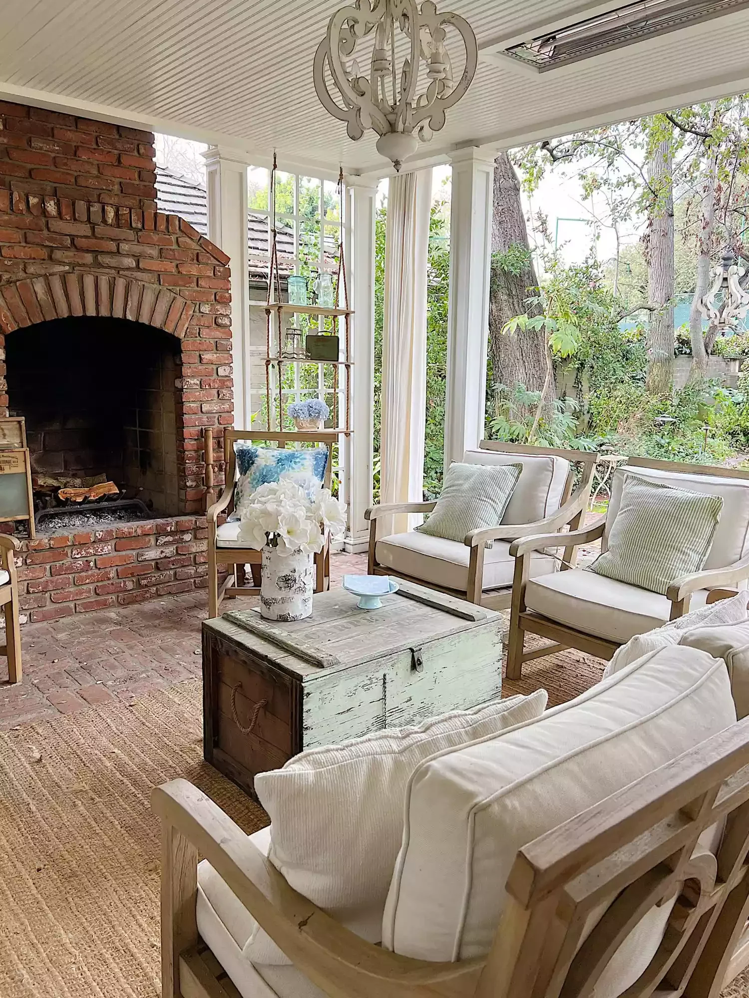 32 Stunning Outdoor Fireplace Ideas to Transform Your Backyard 24 Farmhouse Patio Fireplace