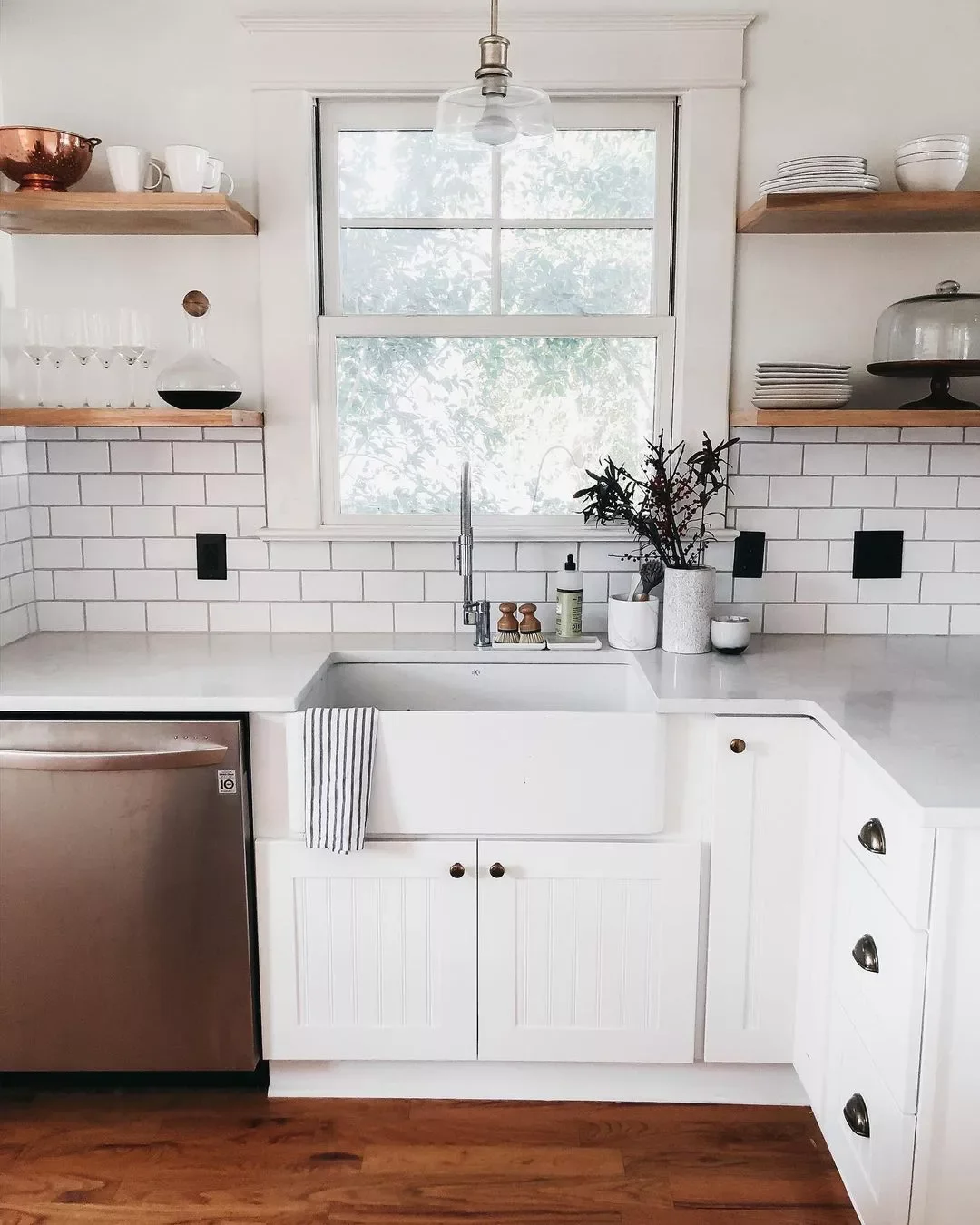 68 Charming Farmhouse Kitchen Ideas That Never Go Out of Style Farmhouse Ready Sink