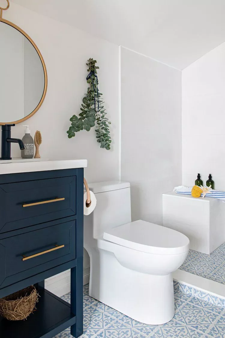 30 Bathroom Wall Decor Ideas That Refresh Your Space This Year Fasten Branches to the Wall
