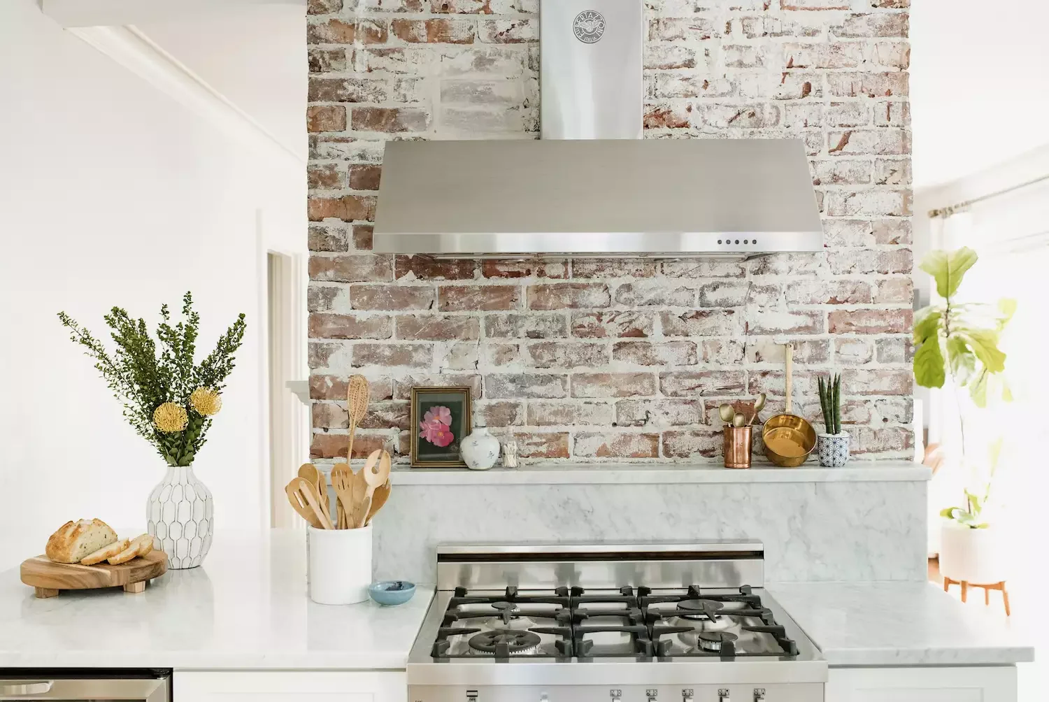 18 Creative Wall Ideas That Transform Your Space with Texture and Style 17 Feature Exposed Brick