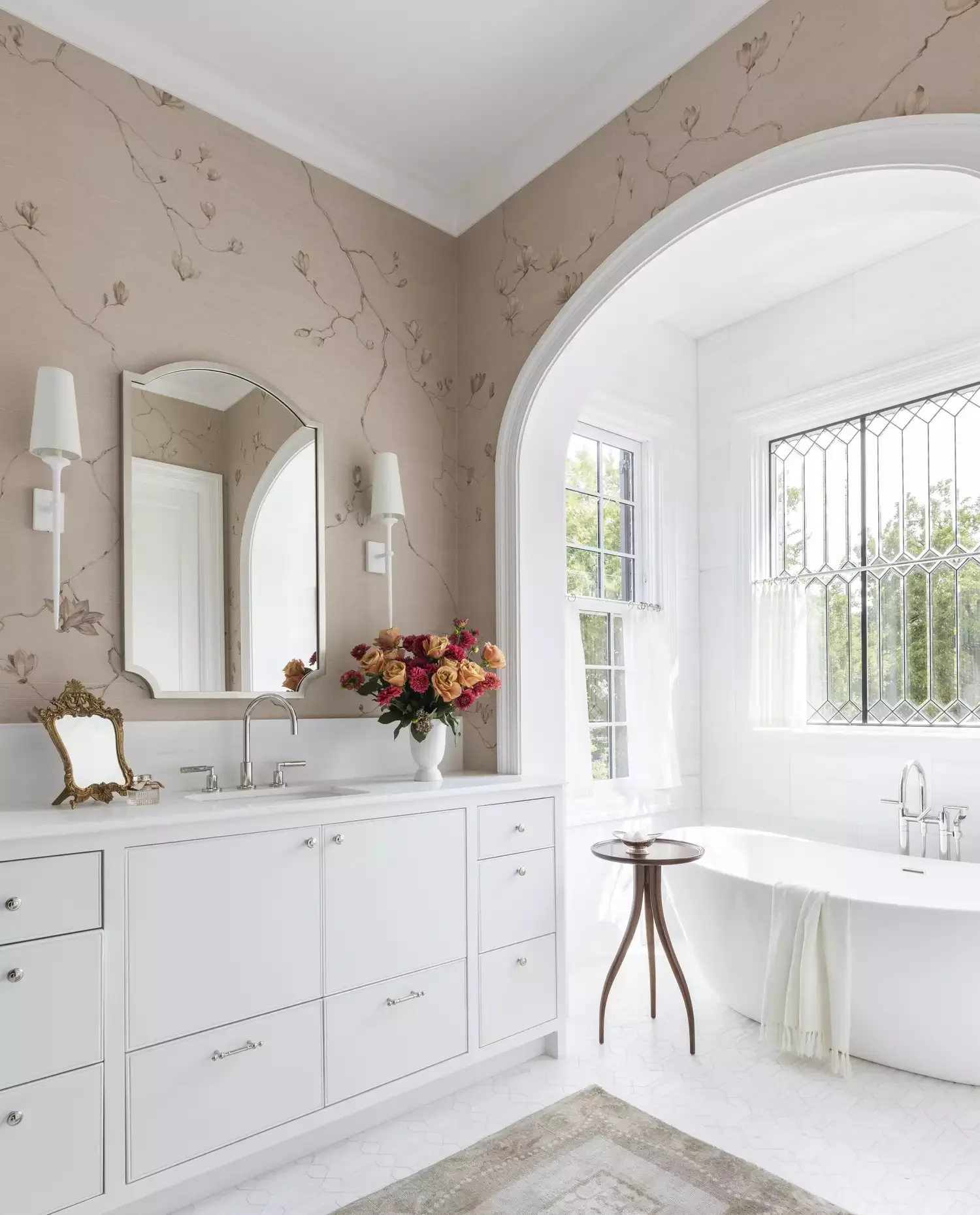 68 Stunning Bathroom Designs That Will Make You Never Want to Leave 22 Feature Leaded Glass