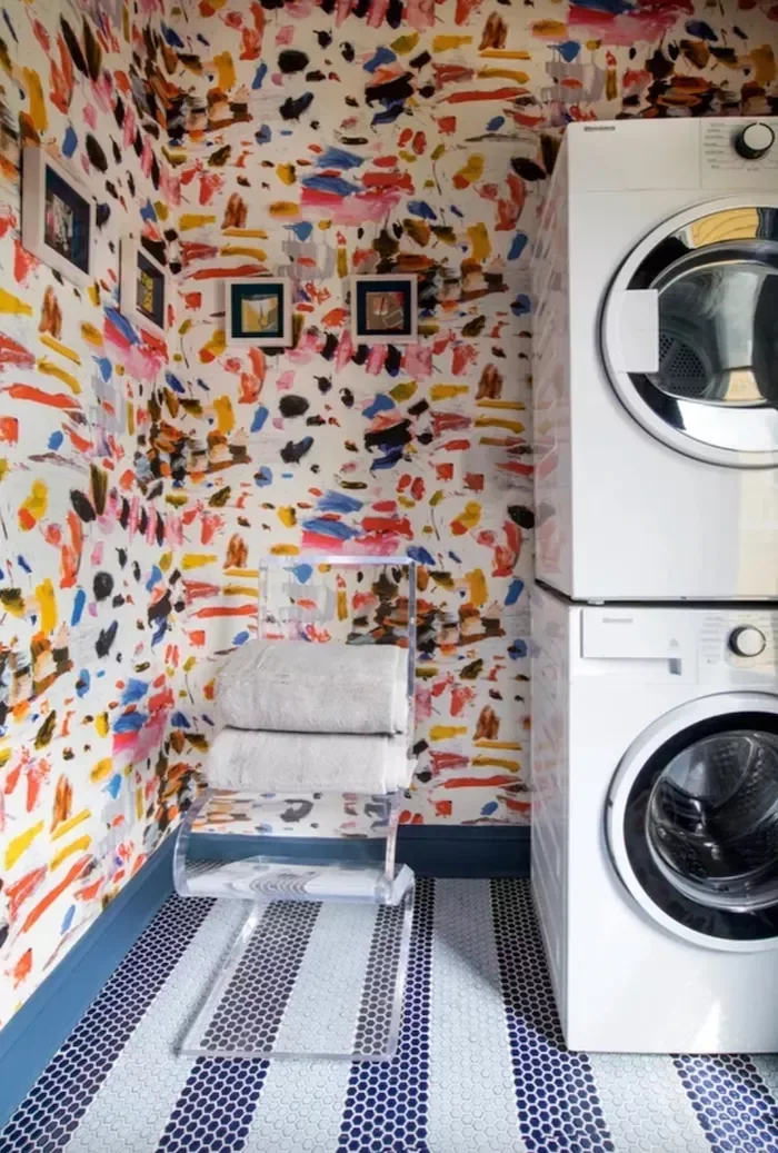 55 Small Laundry Room Ideas That Blend Style With Smart Functionality Feature Statement Wallpaper