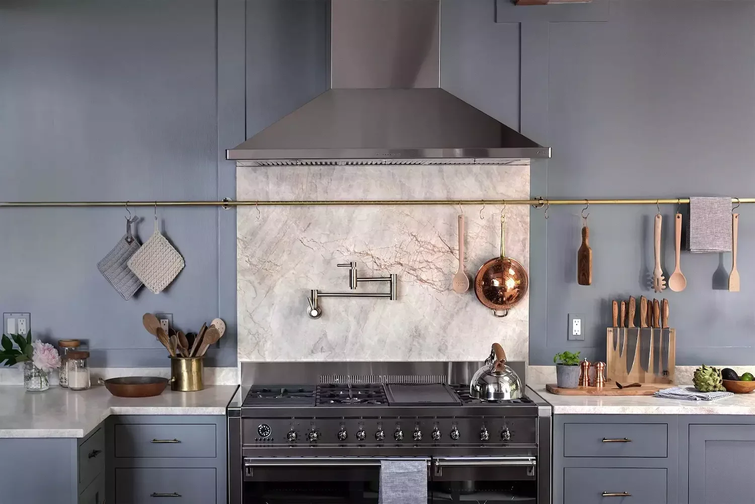 Feature Veined Marble