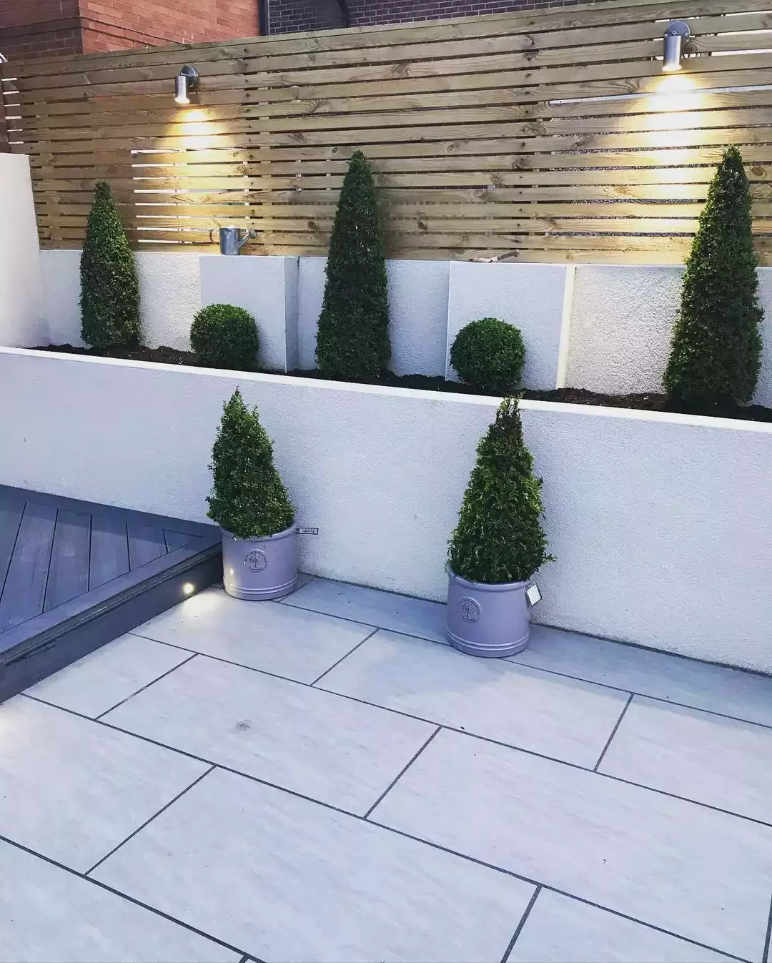 17 Stylish Horizontal Fence Designs That Will Transform Your Outdoor Privacy Fence Lighting