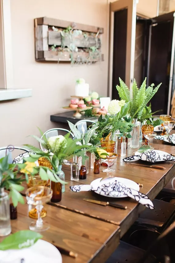 52 Gorgeous Spring Table Centerpiece Ideas to Transform Your Dining Space 50 Fern Finisse
