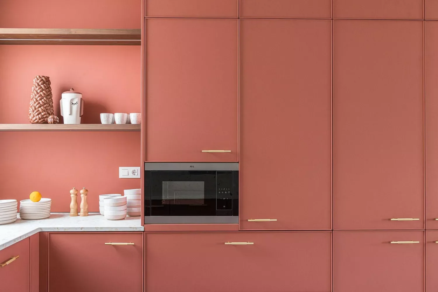 27 Corner Cabinet Solutions That Transform Your Kitchen's Most Challenging Spots Fill Gaps With Open Shelves