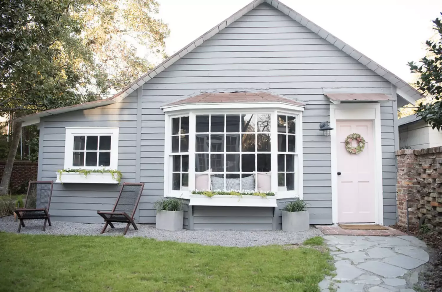 25 Front Patio Ideas That Transform Into an Inviting Haven Fill in With Gravel