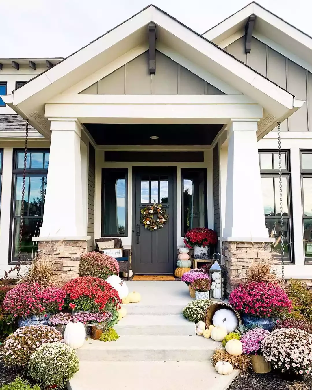 52 Autumn Front Porch Ideas That Will Transform Your Home's Entrance This Fall 33 Find Creative Ways to Display Mini Pumpkins