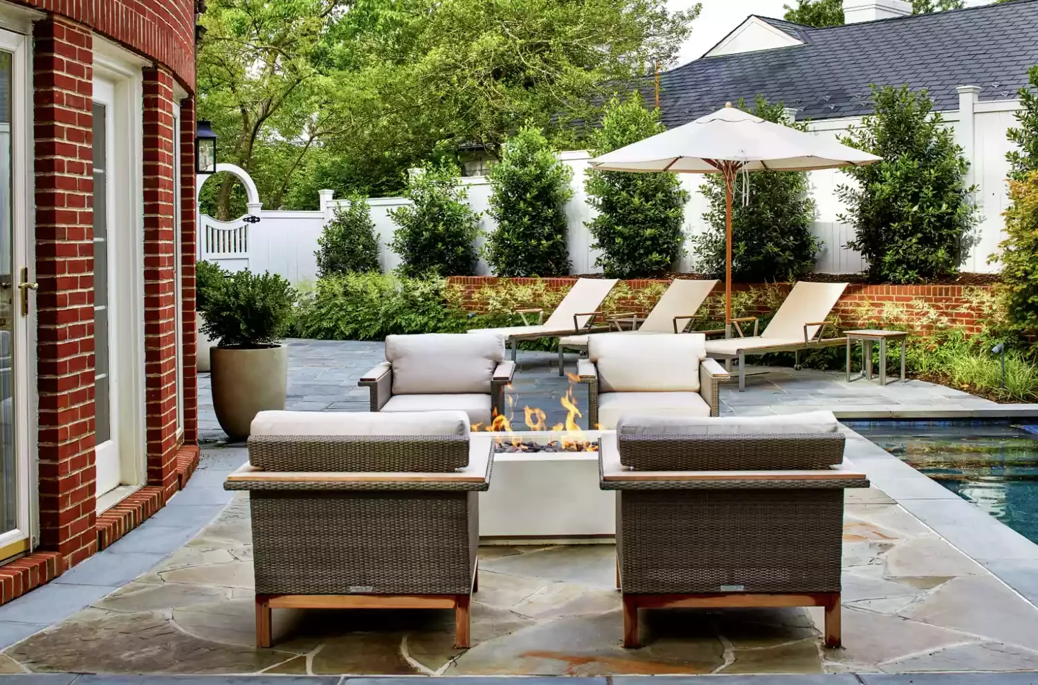 26 Stunning Stone Patio Designs Perfect for Every Outdoor Space 2 Flagstone Inlay Patio