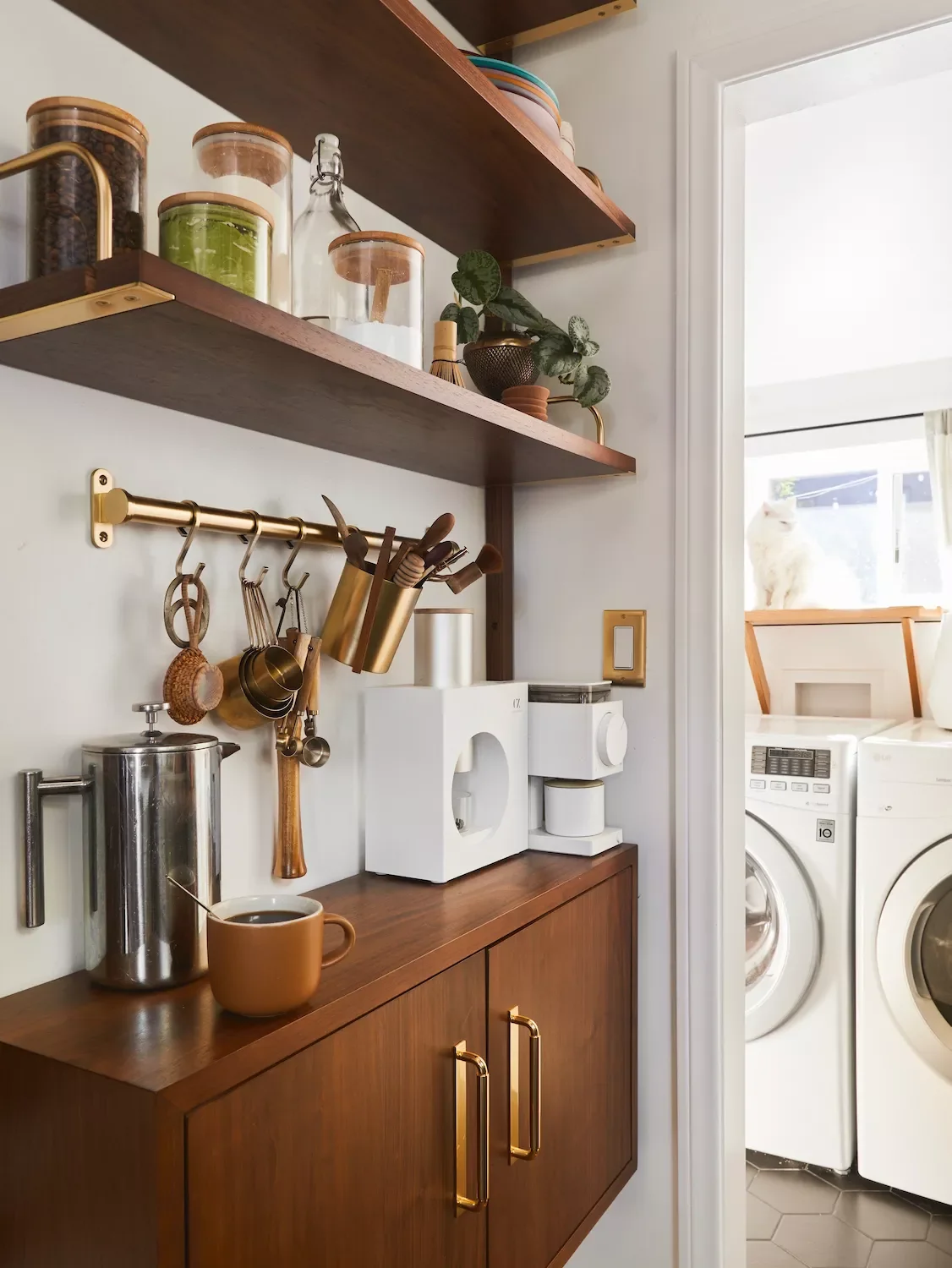 58 Creative Kitchen Decorating Ideas to Transform Your Space with Style Float the Console
