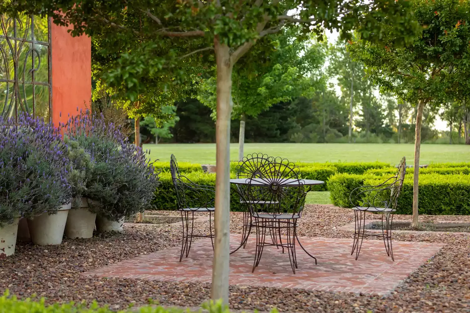 35 Stunning Brick Patio Ideas That Transform Outdoor Spaces Floating Brick Patio