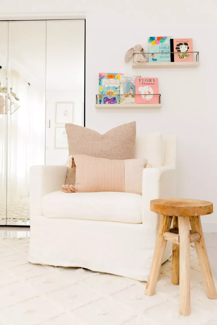 20 Clever Ways to Organize Your Child's Stuffed Animal Collection Floating Shelves