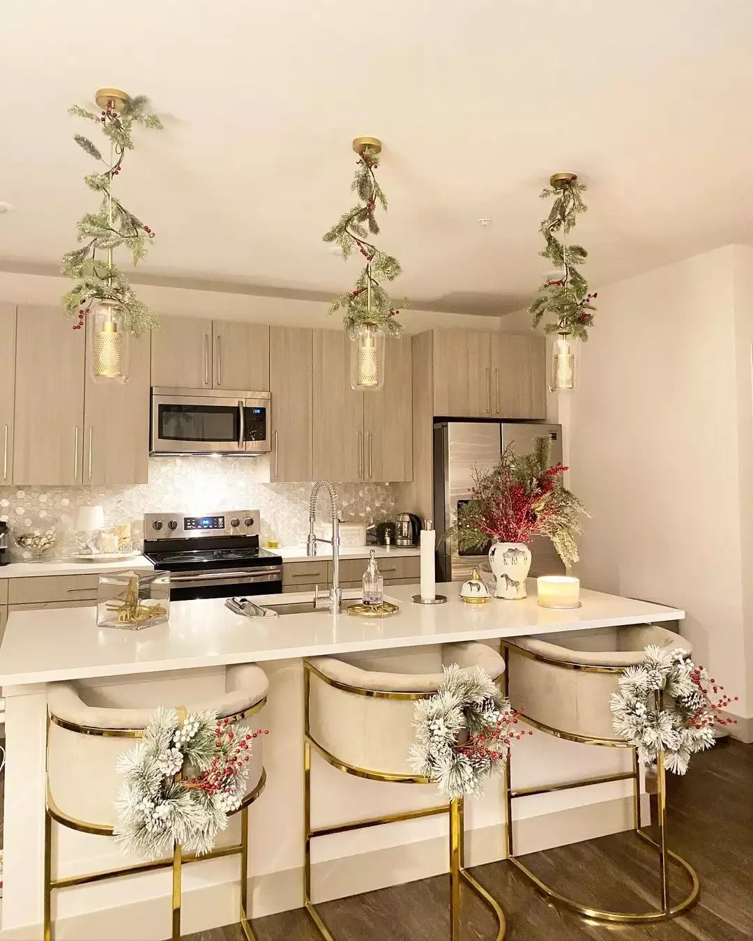 38 Christmas Kitchen Decor Ideas That Create Magic Flocked Faux Greens