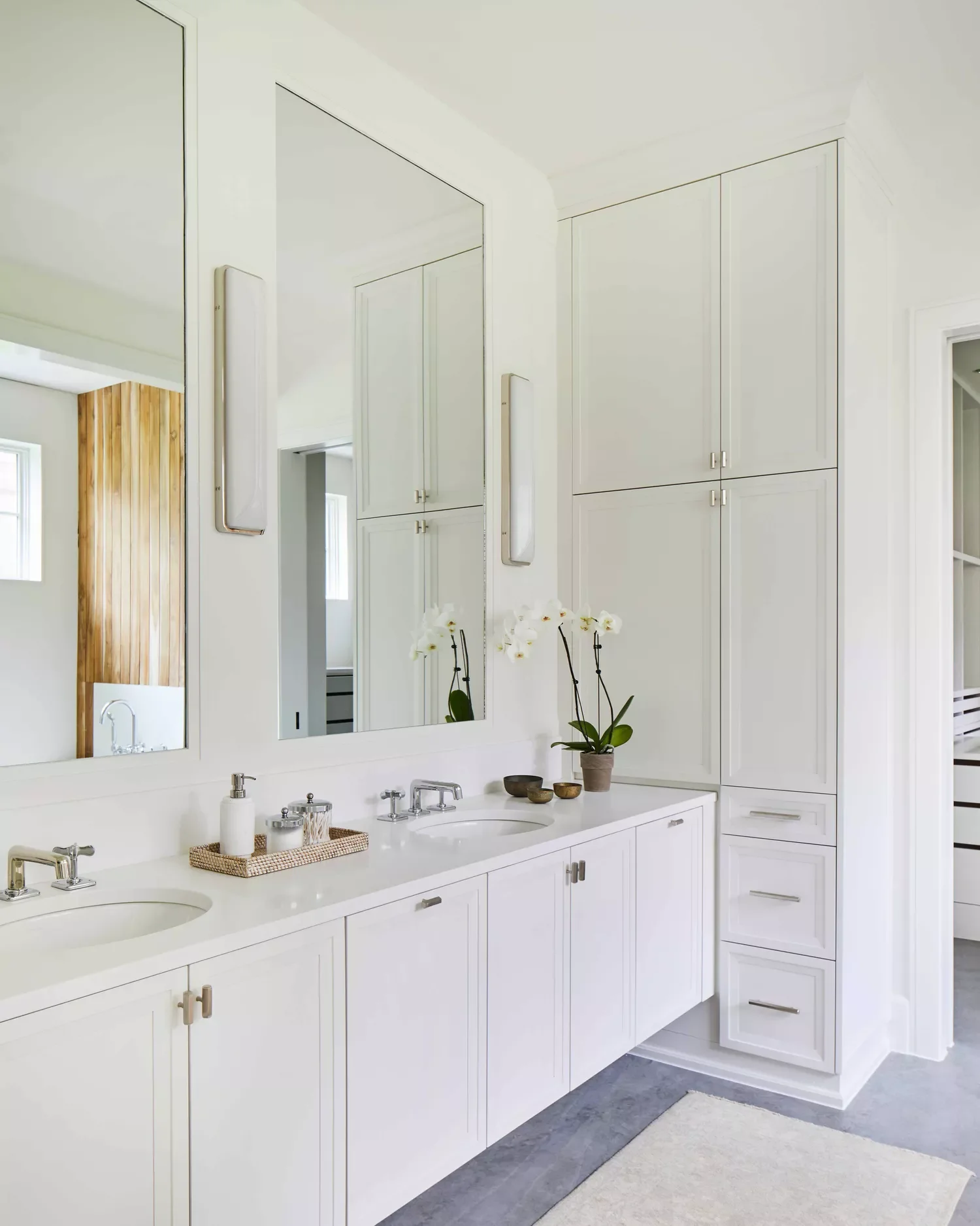 102 Stunning Bathroom Design Ideas That Will Transform Your Space Floor-to-Ceiling Storage