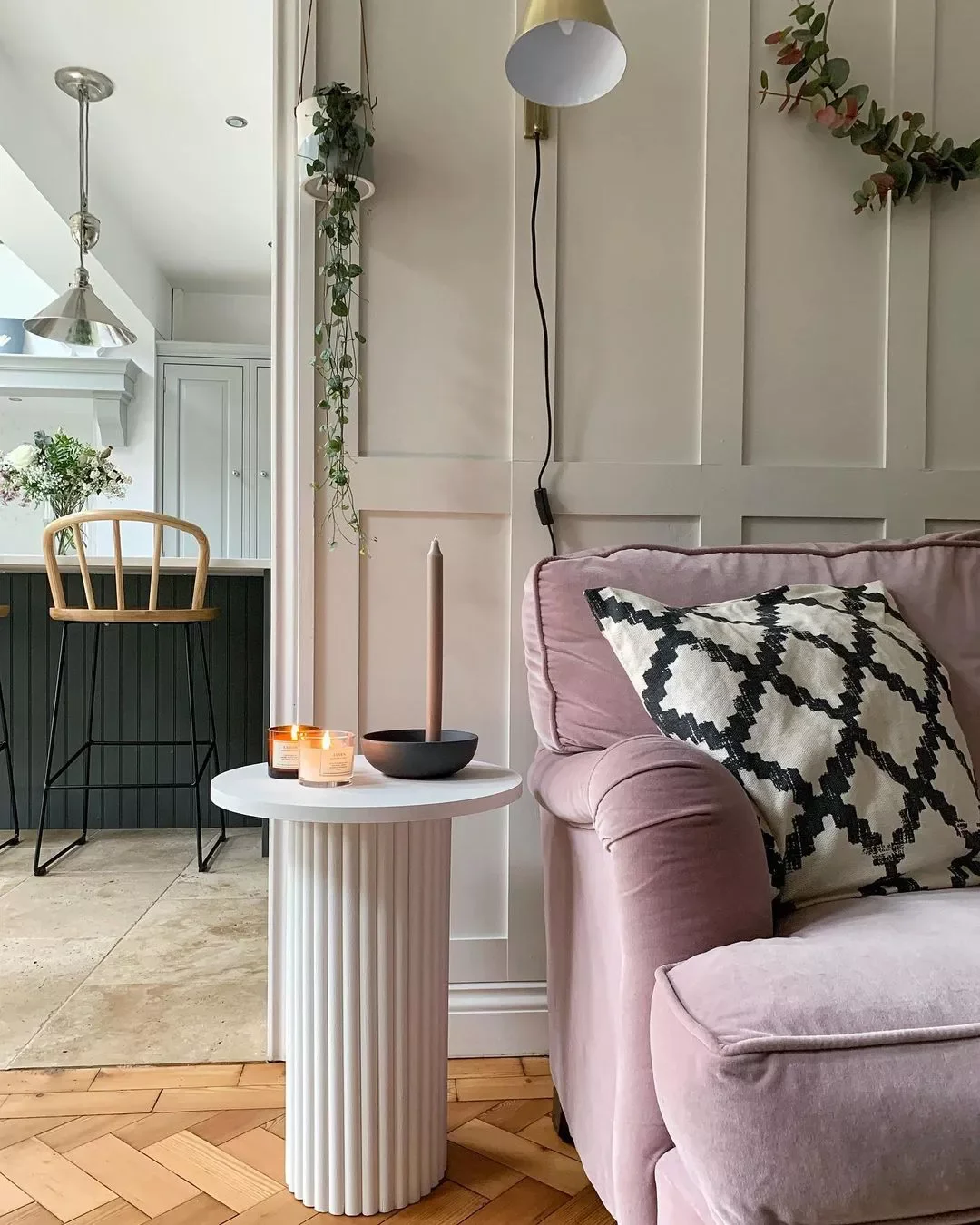 72 Budget-Friendly DIY Home Decor Ideas for Every Skill Level Fluted Side Table