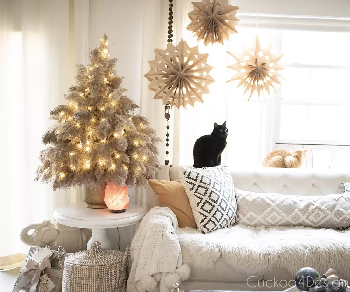 19 Stunning Pampas Grass Christmas Tree Ideas for Your Boho Holiday Style 1 Follow a DIY Tutorial
