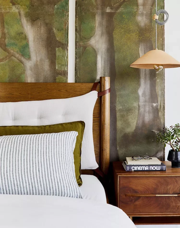 65 Cozy Fall Decorating Ideas to Transform Your Home This Autumn 22 Follow a Woodland Theme