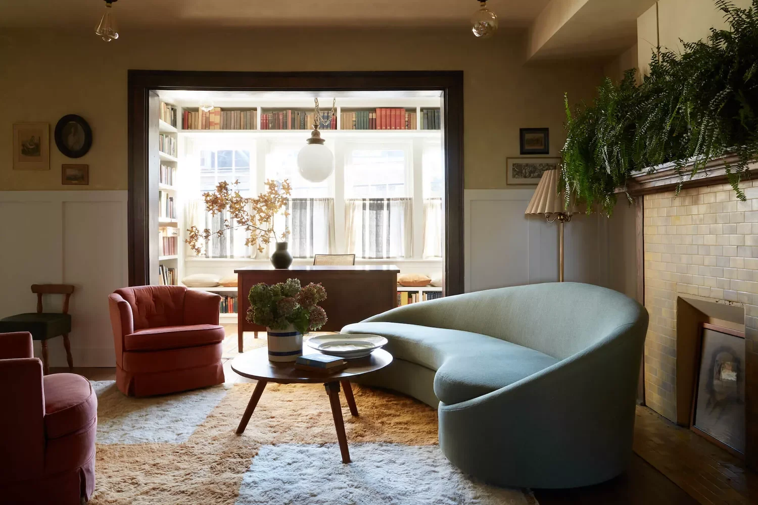 21 Brilliant Ways to Seamlessly Integrate a Workspace into Your Living Room 13 Frame It Out