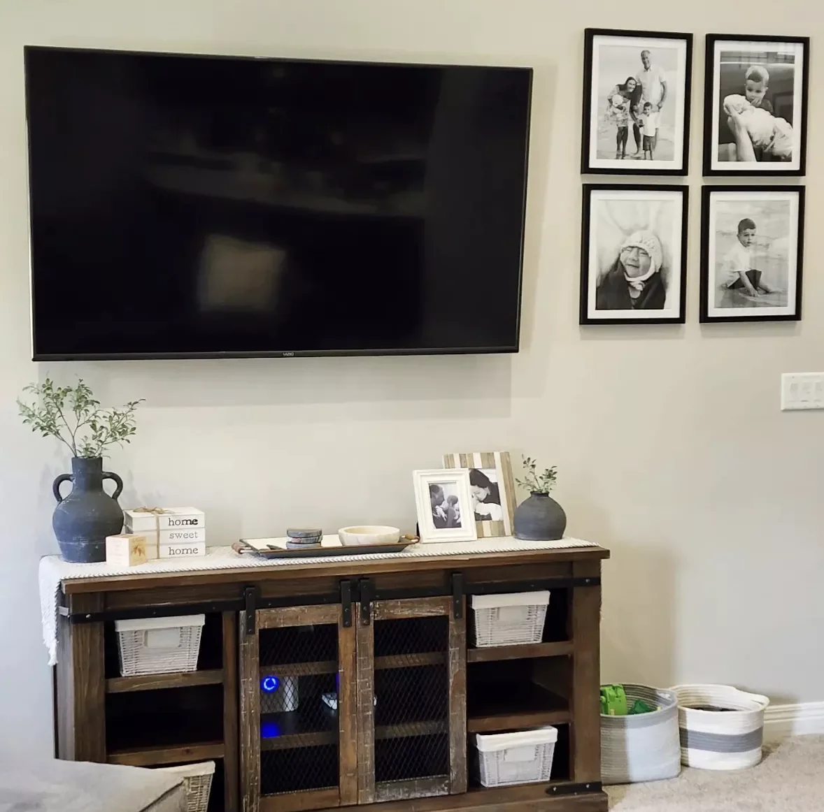 22 Beautiful Ways to Style Your Farmhouse TV Stand That'll Transform Your Space 17 Frame Photos