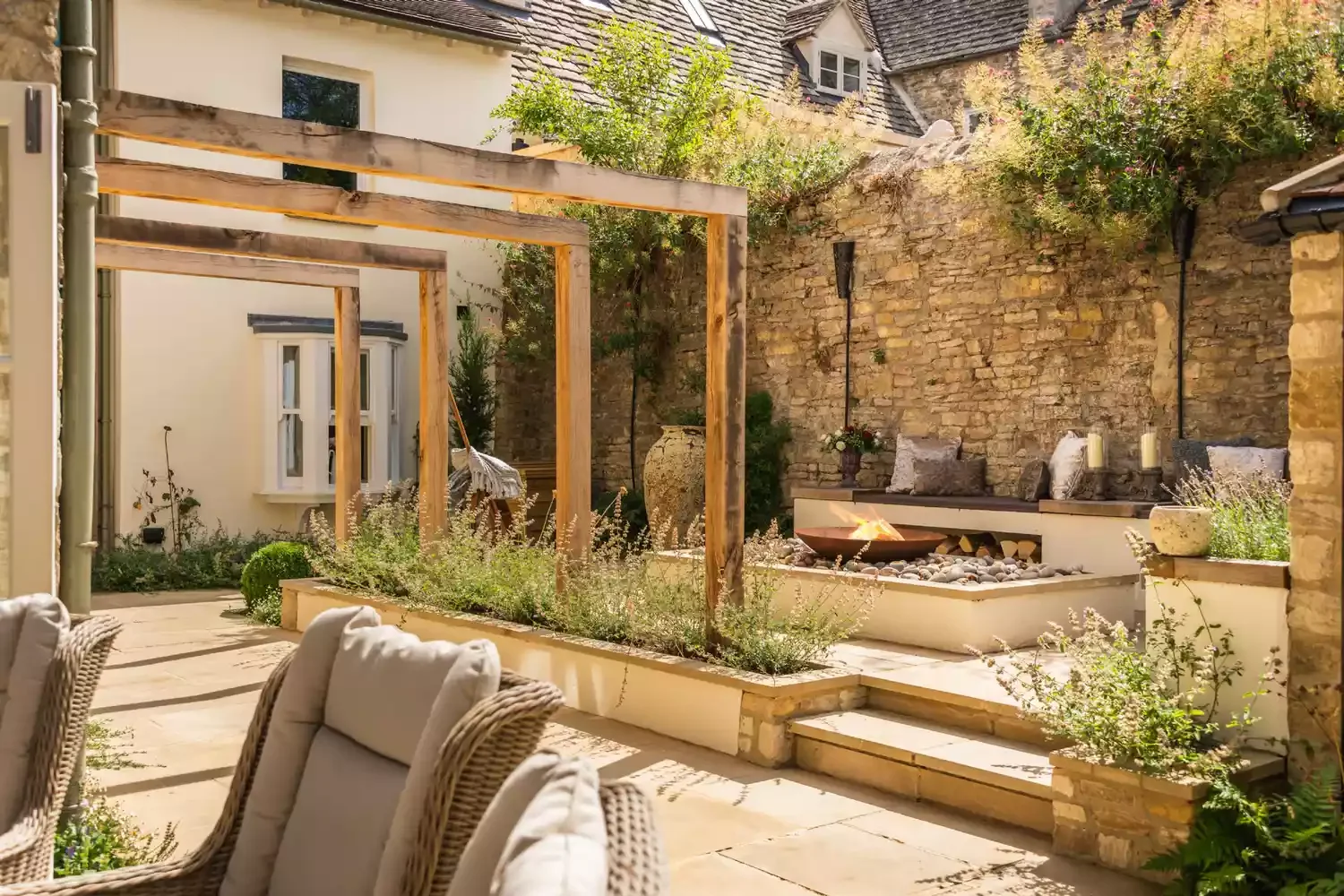 10 Raised Garden Bed Ideas That Maximize Small Spaces Frame Your Patio