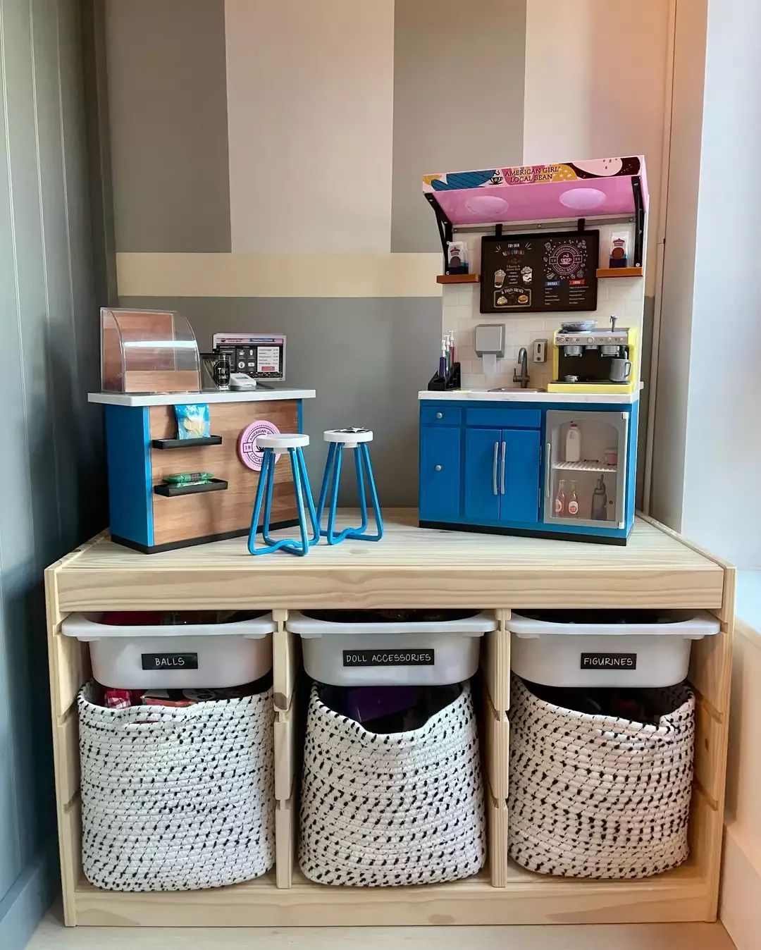 38 Creative LEGO Storage Solutions That'll Transform Your Home's Organization Game Freestanding Drawer Organizer for Legos