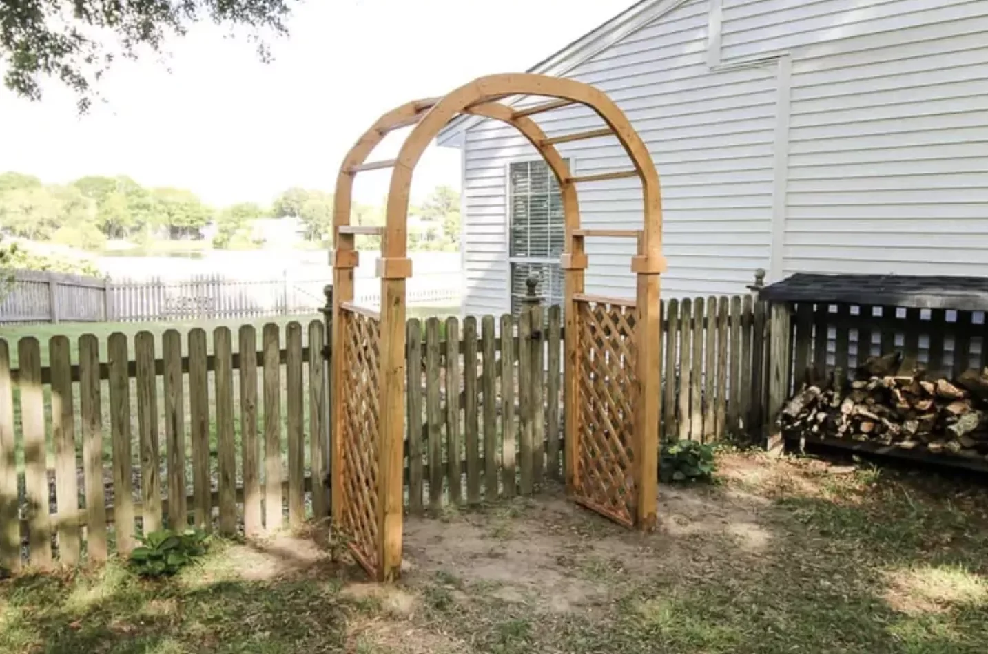 Freestanding Trellis