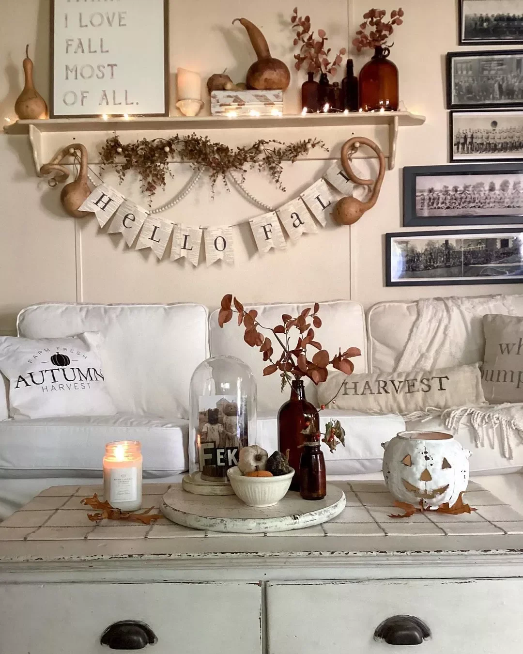 50 Stunning Fall Decorating Ideas That'll Make Your Home Feel Like Autumn Magic 28 Friendly Fall Banner