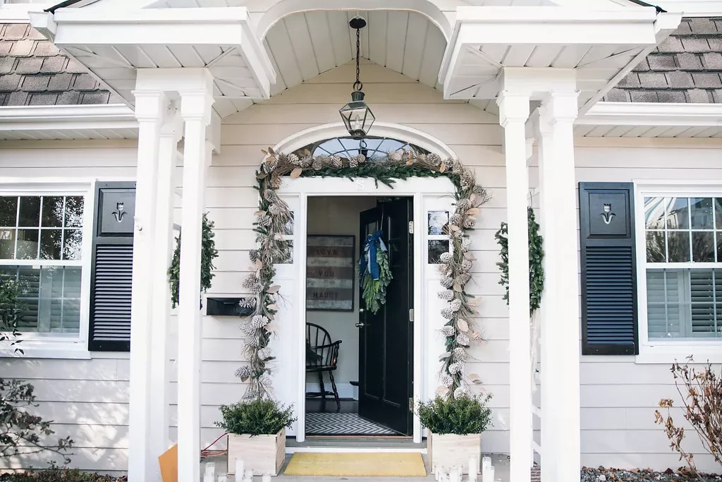 68 Christmas Front Porch Ideas That Make Your Home the Envy Front Door Garland
