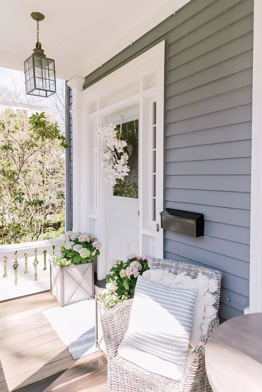 47 Fresh Spring Decorating Ideas to Welcome the New Season 41 Front Porch Refresh