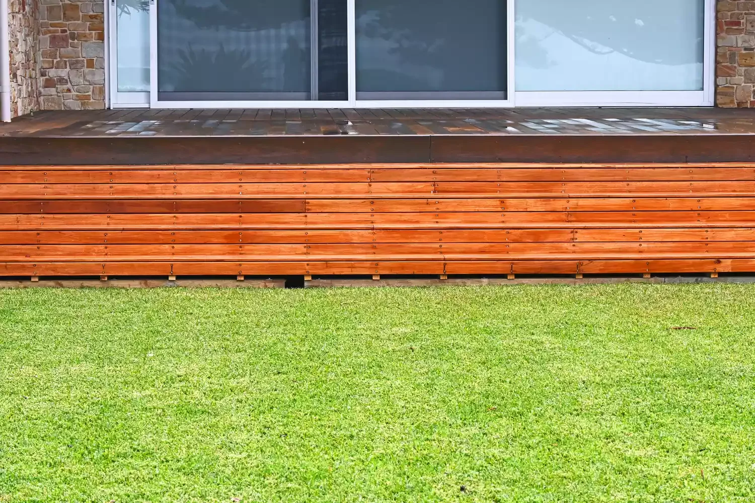 15 Creative Deck Skirting Ideas to Transform Your Outdoor Space 10 Front Step Skirting