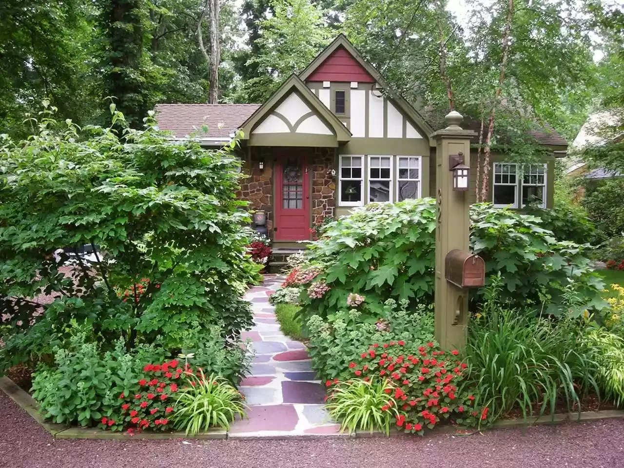 23 Creative Garden Design Ideas That Will Transform Your Outdoor Space Front Yard Garden