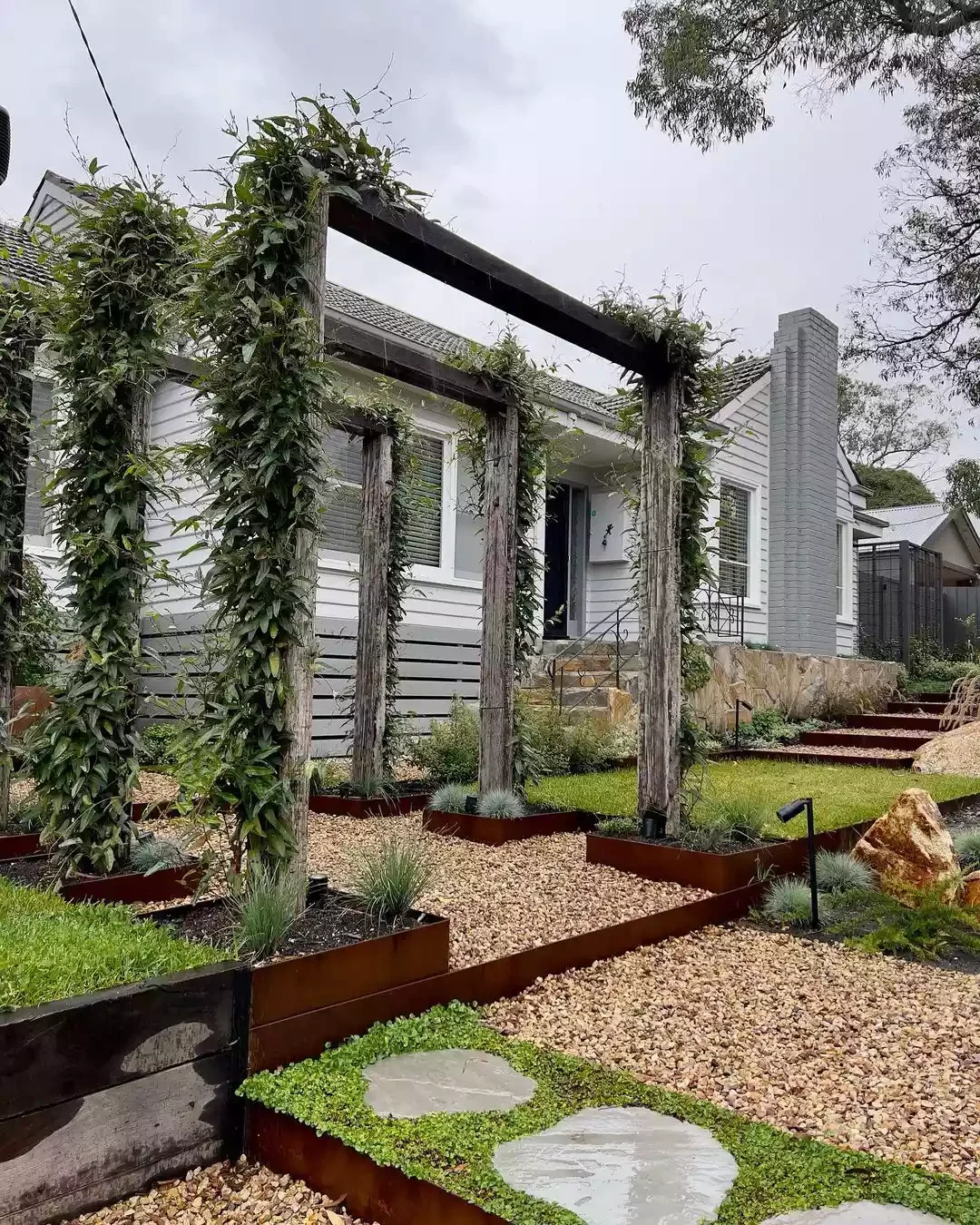 25 Creative Side Yard Transformations to Maximize Your Outdoor Space Front Yard Path