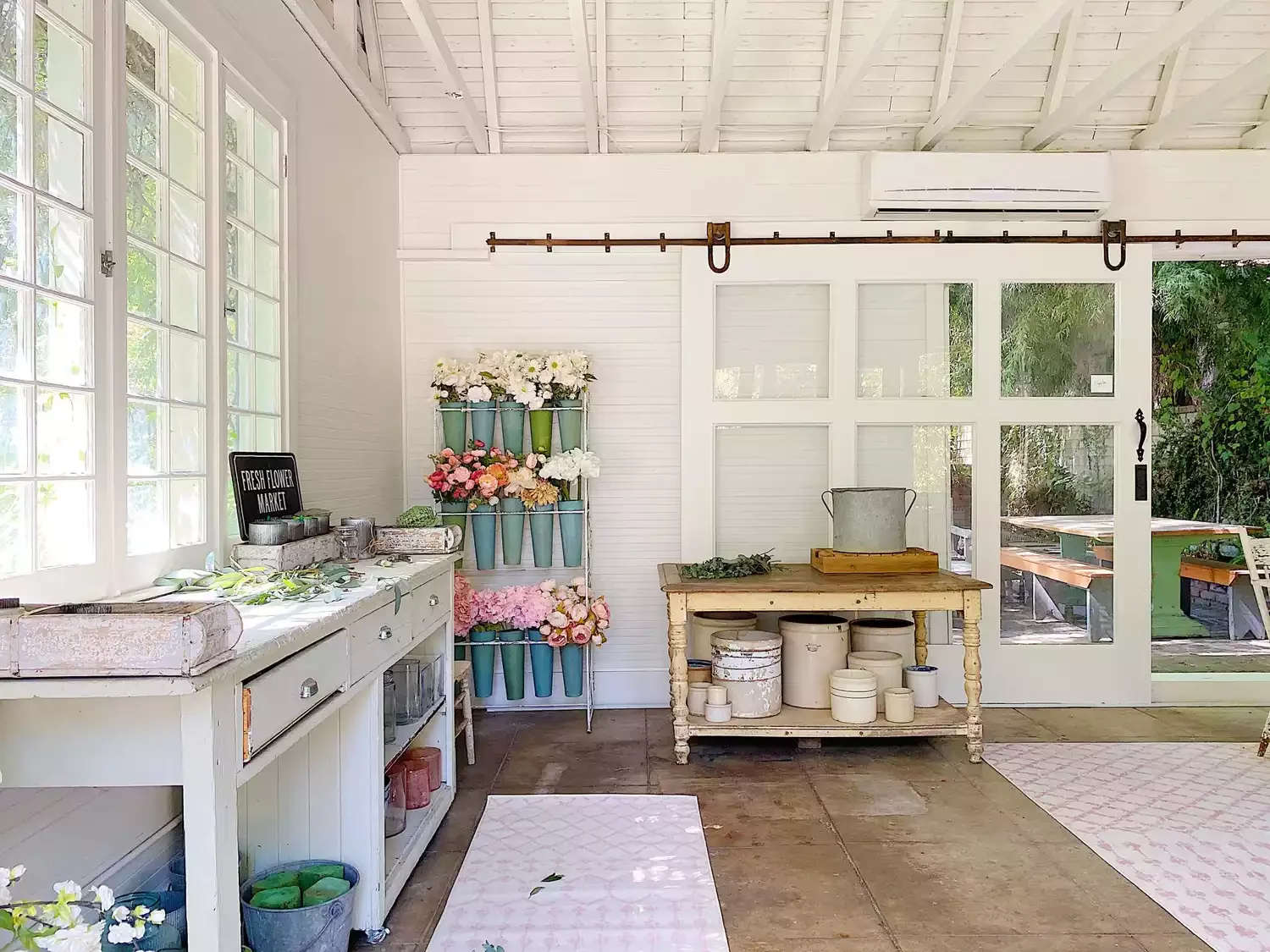52 Creative DIY Garage Organization Ideas That Transform Your Space Garage Flower Station