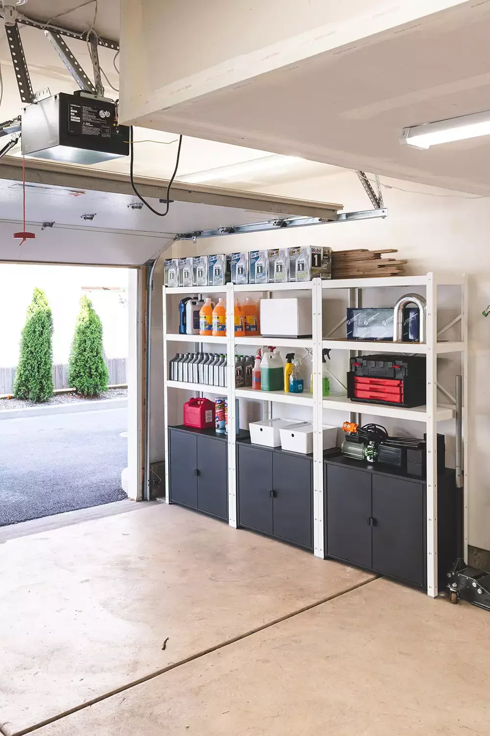 19 Creative Garage Wall Transformations That Will Amaze You Garage Storage Wall