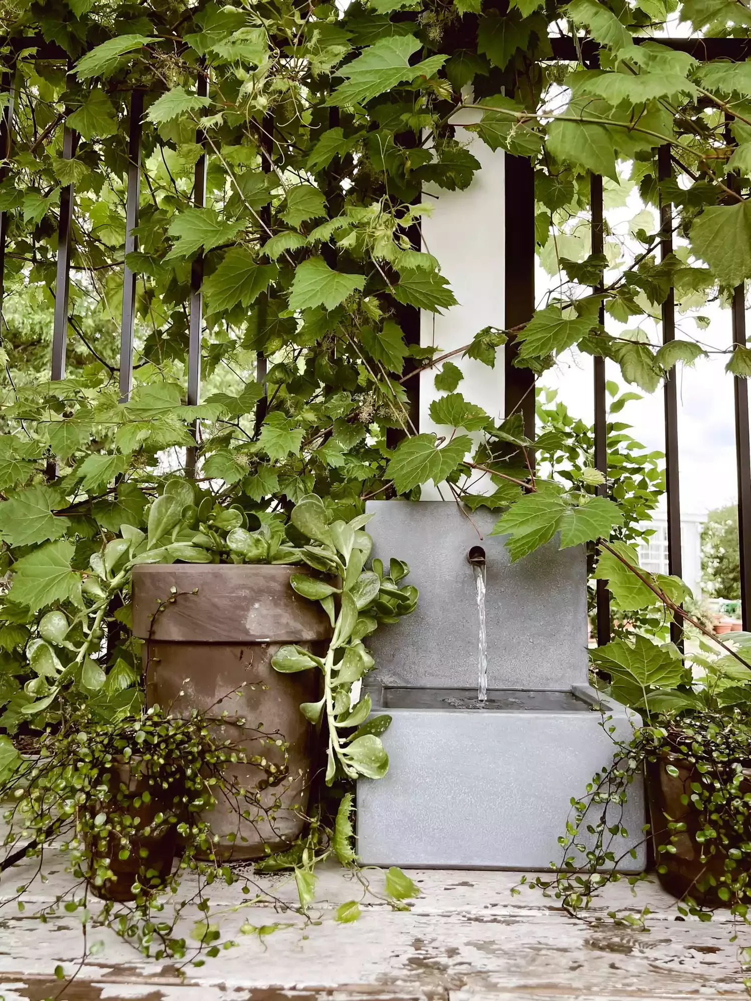 23 Stunning Backyard Water Features That Create Pure Magic Garden Floor Fountain