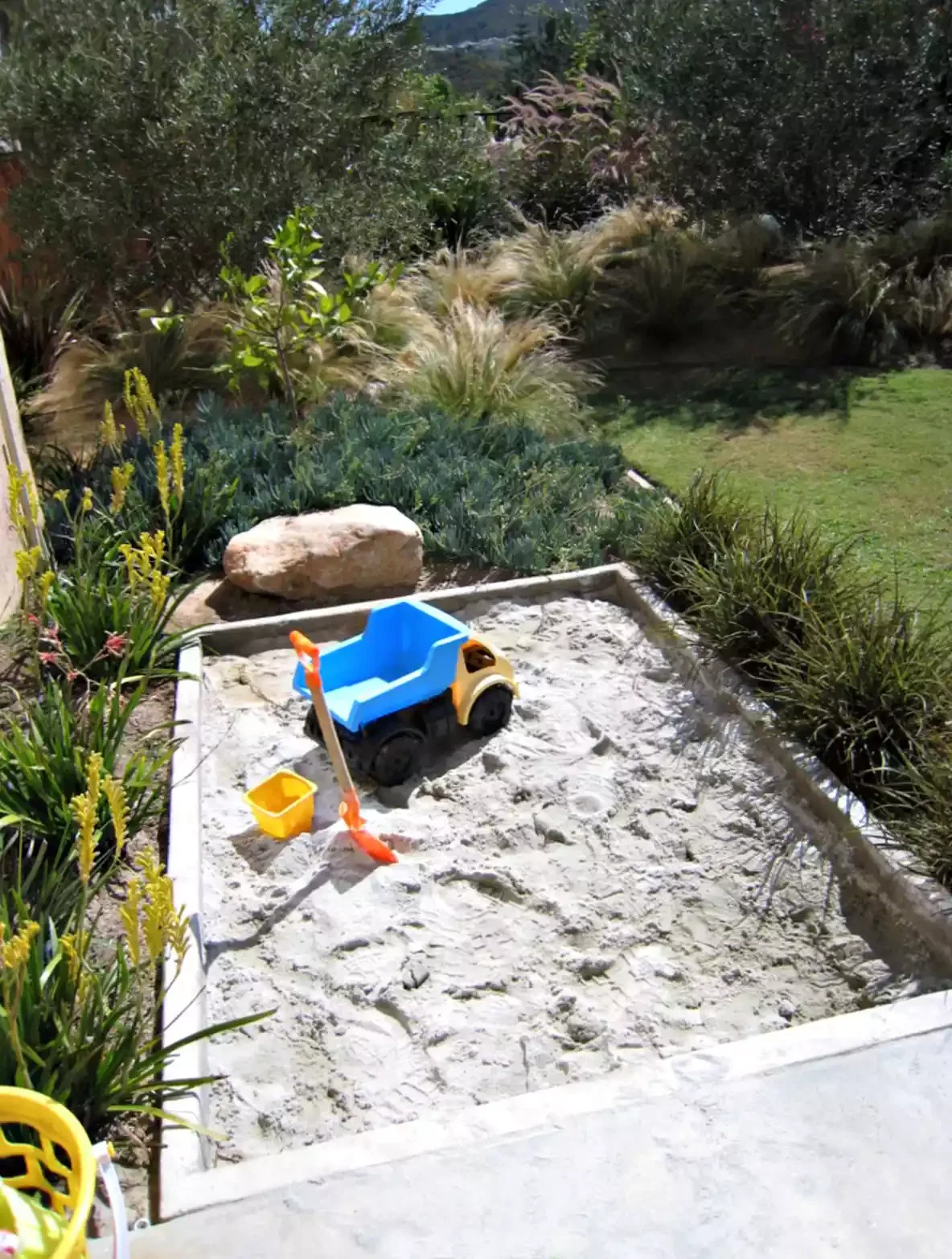 15 Amazing Backyard Play Ideas Your Kids Will Absolutely Love 4 Garden Sandbox