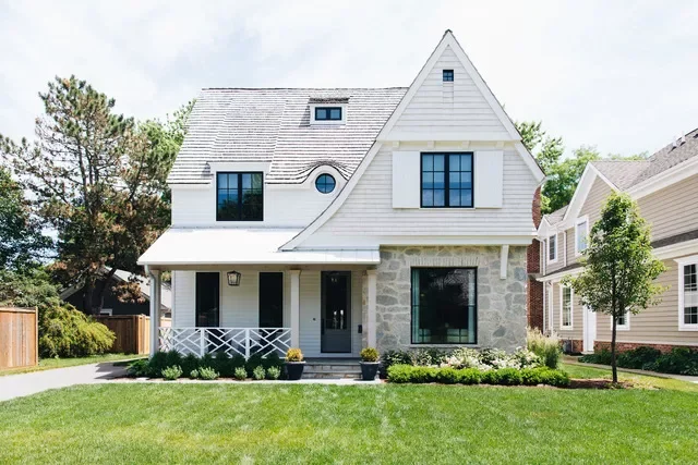 30 Stunning Porch Railing Designs to Transform Your Outdoor Space 13 Geometric Design
