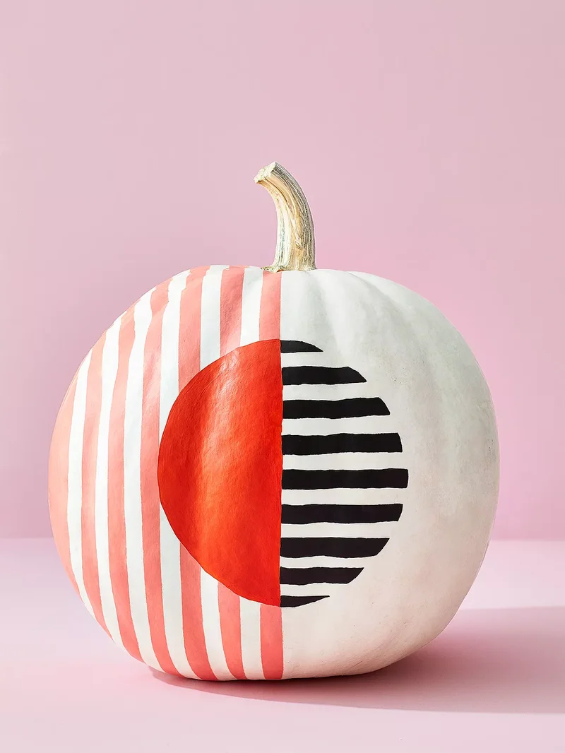 46 Creative Pumpkin Painting Ideas for Fall Home Decor 28 Geometric Painted Pumpkin