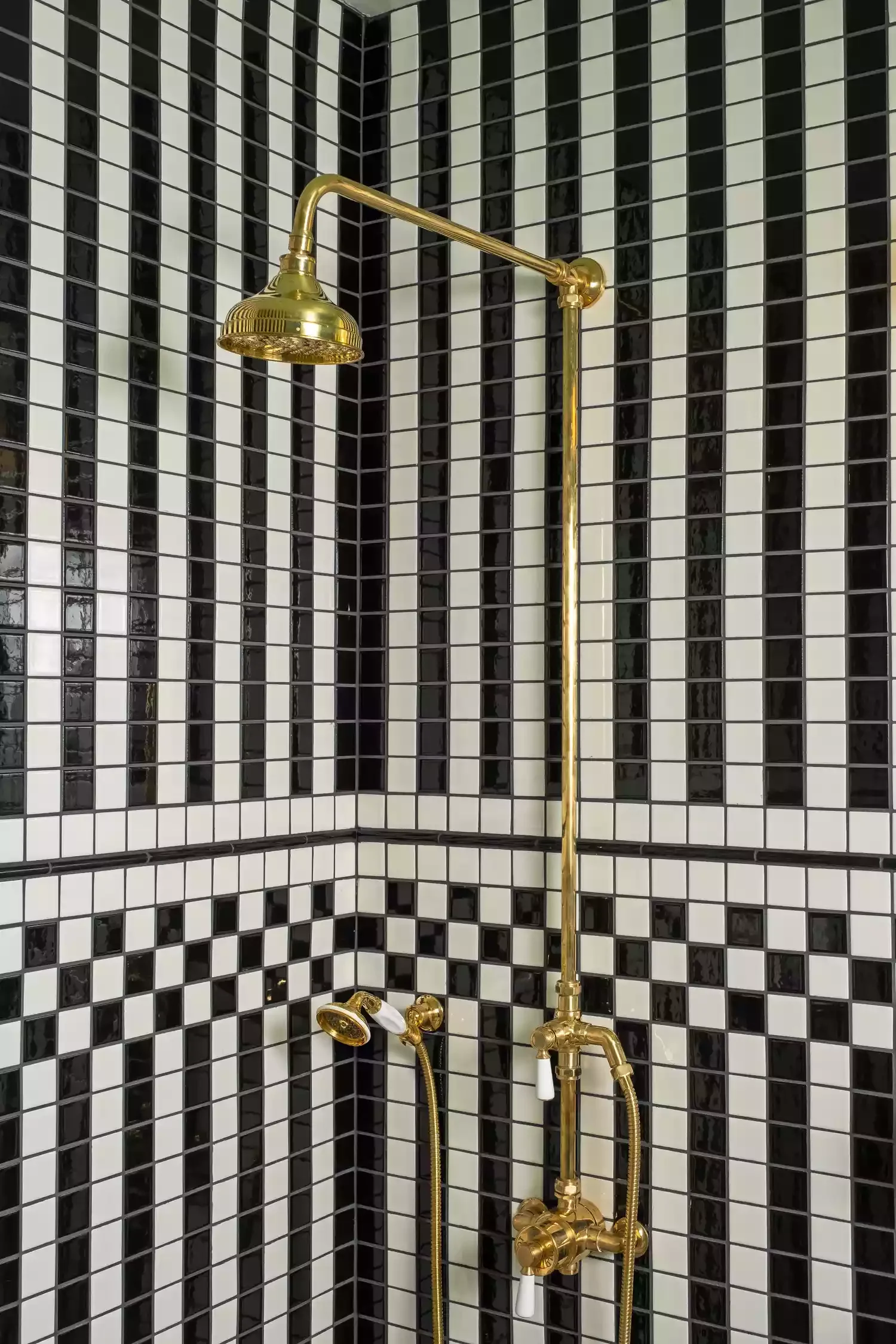 35 Stunning Shower Transformations That Will Elevate Your Bathroom 28 Get Graphic With Tiles