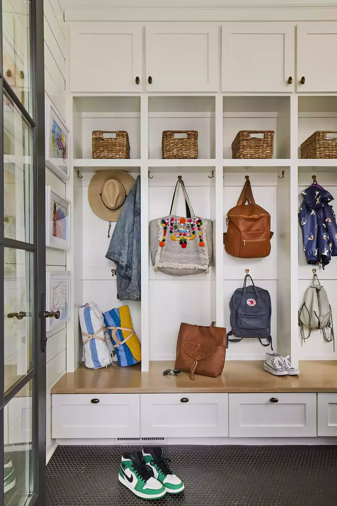 46 Creative Mudroom Design Ideas to Transform Your Entryway Get Ready for Back to School