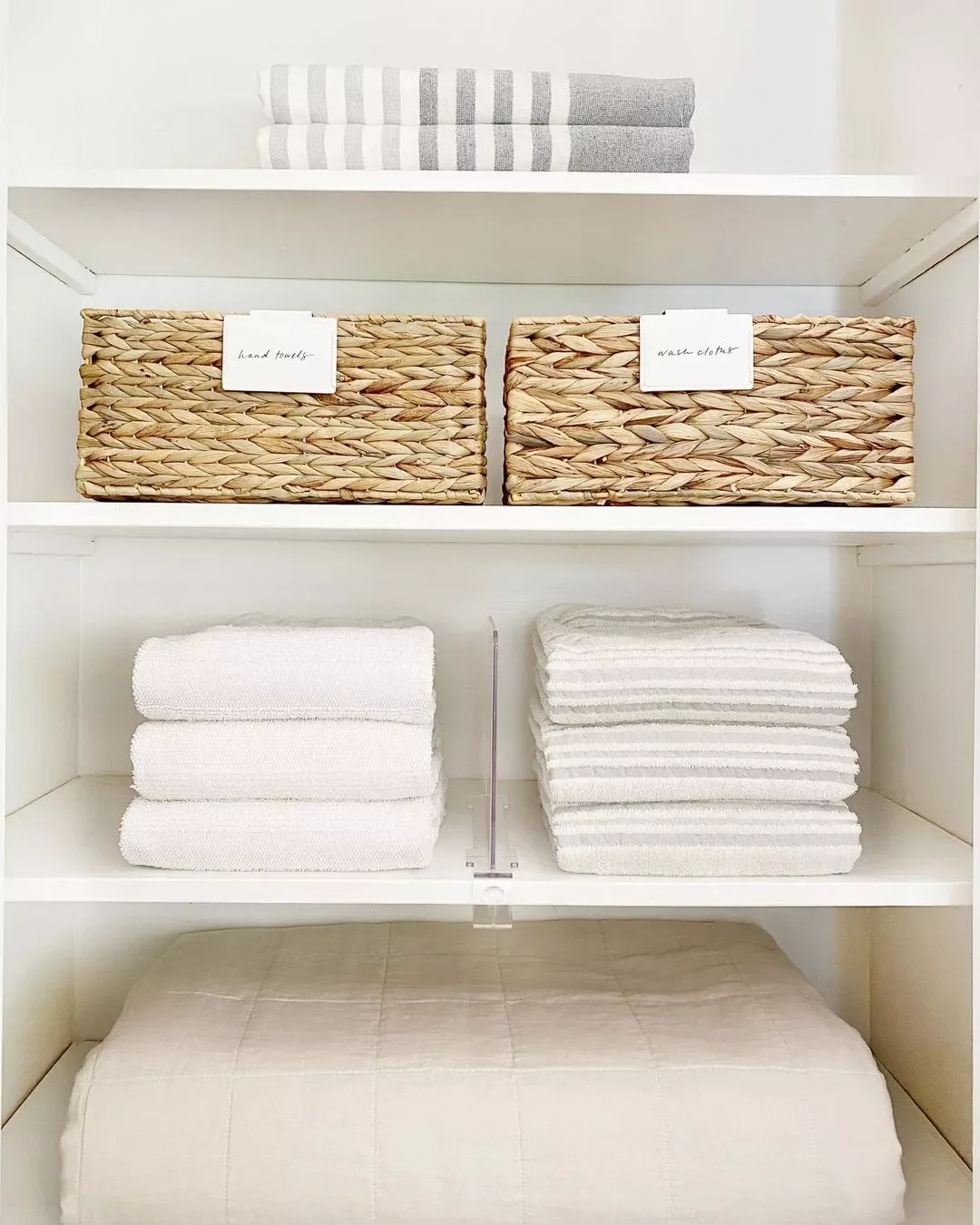 22 Smart Bedding Storage Solutions That Actually Work Get Symmetrical