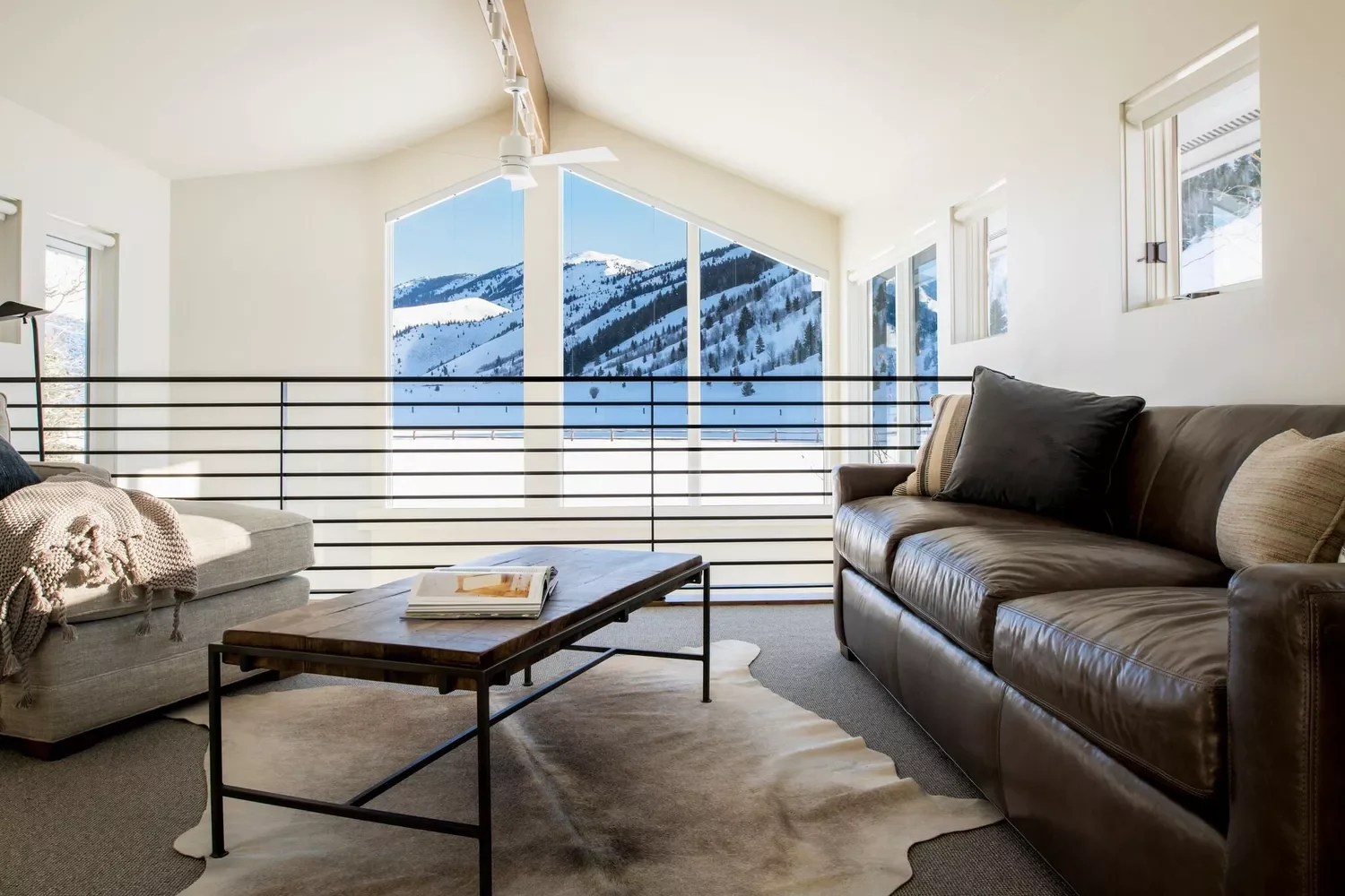 21 Contemporary Window Trim Designs That Transform Your Home 19 Get in Shape